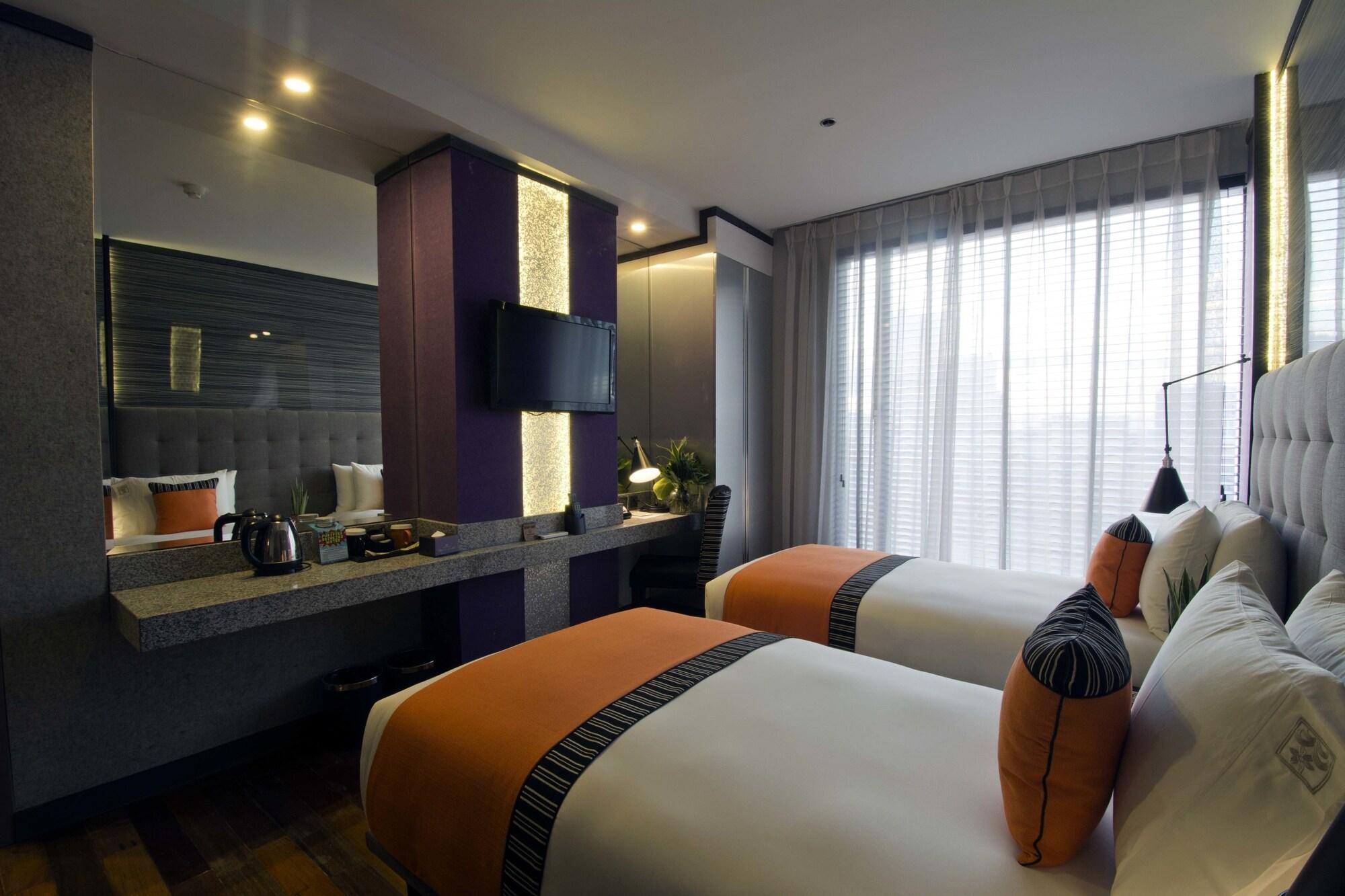 Hive Hotel Quezon City Esterno foto