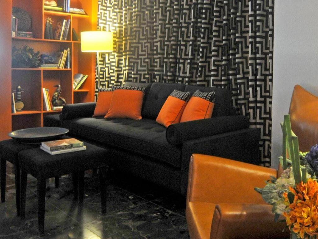Hive Hotel Quezon City Esterno foto