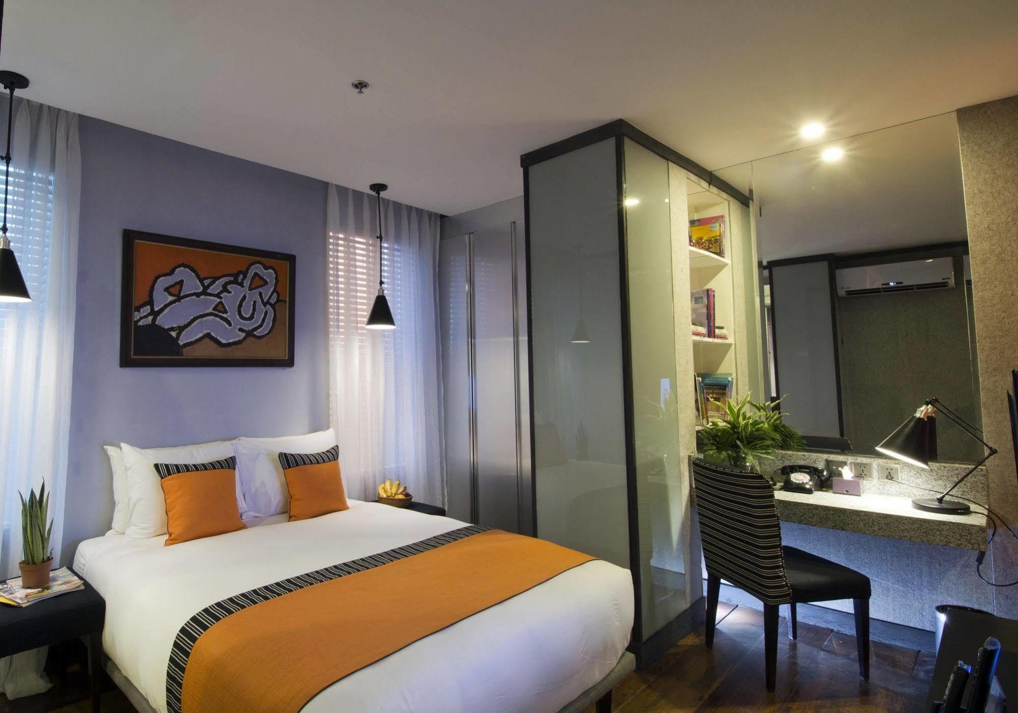 Hive Hotel Quezon City Esterno foto
